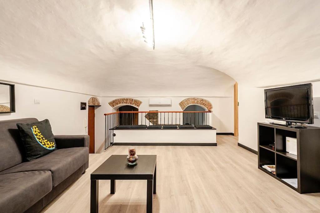 Apartment The First Porta Soprana Prione
